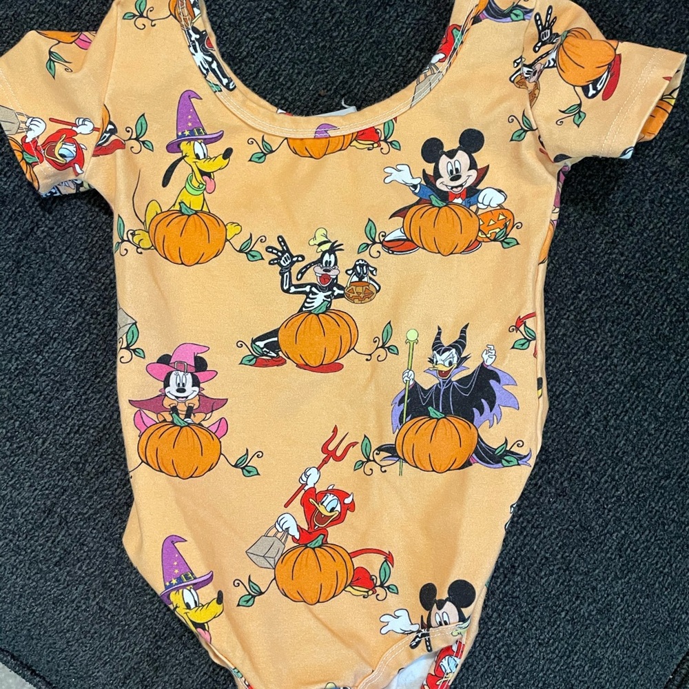 Wild rich kids fab 5 Halloween leotard